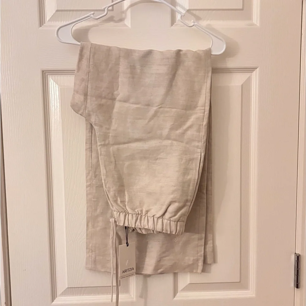 Aritzia Women’s Lodge pants